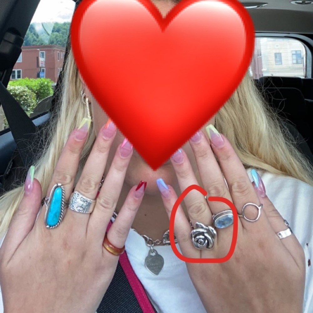 Vintage sterling flower ring